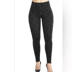 Lysse Brocade Flocked Ponte Black Slimming Pants Women’s Size L